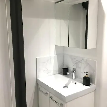 Apartment Cmg Nazareth - Temple / Republique *